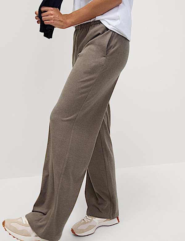 מכנסי טרנינג בגזרה רחבה - IL