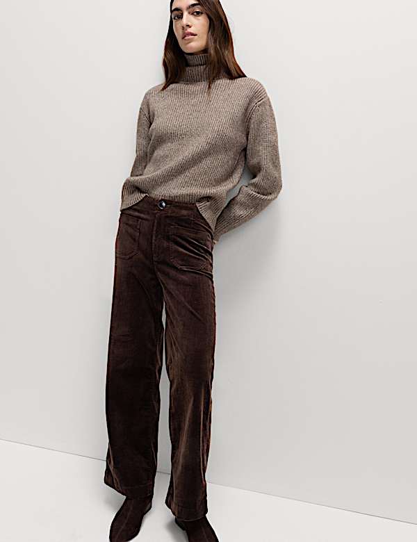 Pantalon coupe large en velours côtelé - BE