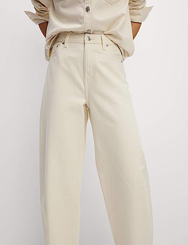 Mid Rise Barrel Jeans