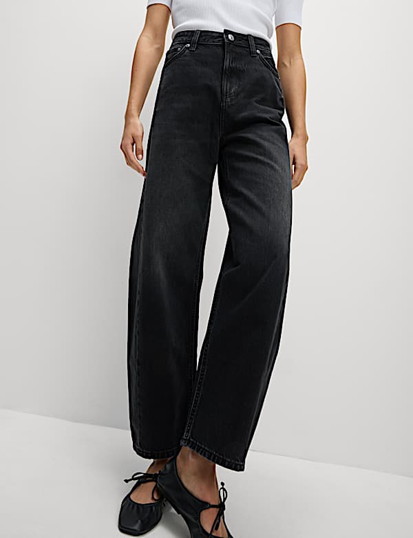 Mid Rise Barrel Jeans