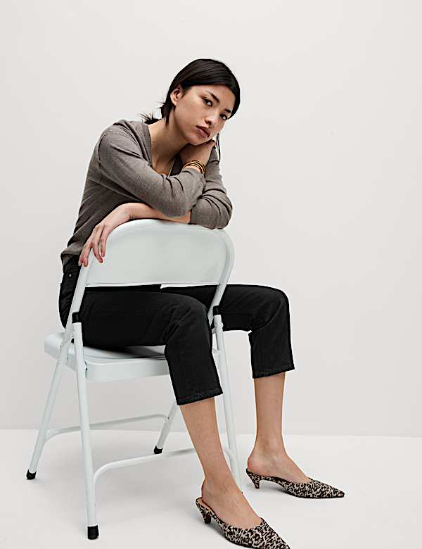 High Waisted Cropped Slim Fit Jeans - VN