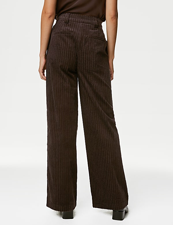 Pantalon coupe large en velours c&ocirc;tel&eacute; - FR