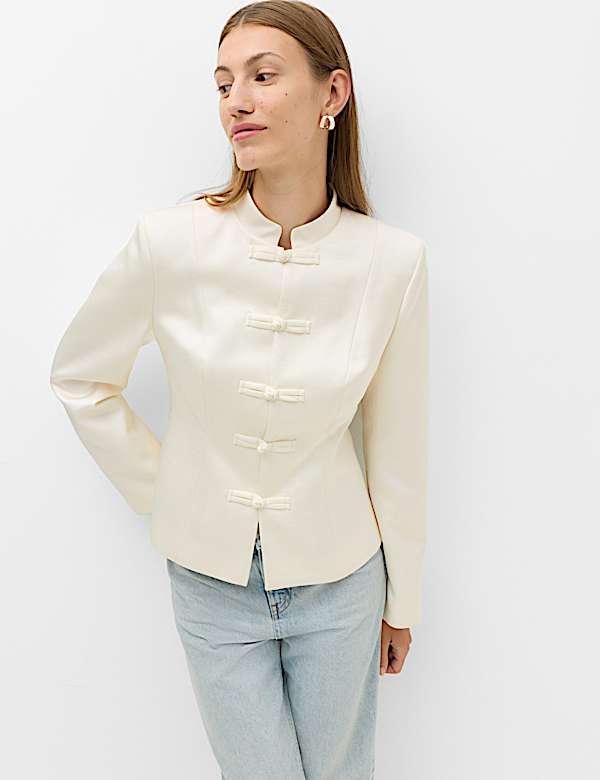 Blazer texturizado de aspecto satinado - US