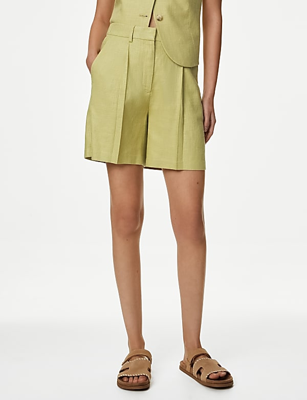 Linen Rich High Waisted Pleat Front Shorts