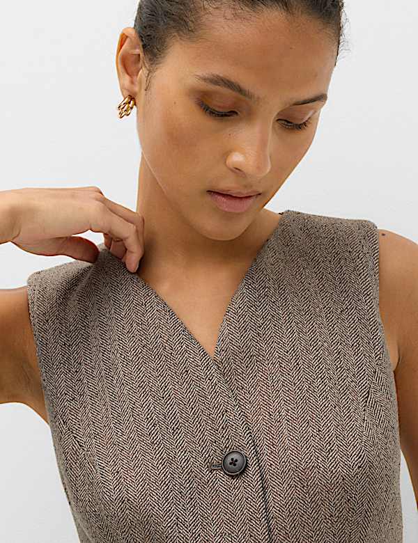 Neppy Herringbone Collarless Cinched Waistcoat - DK