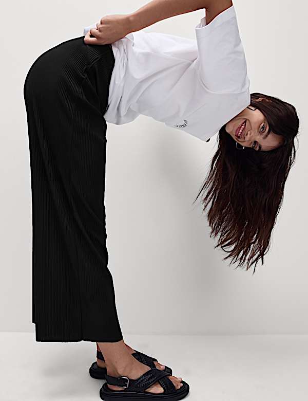 Plisse Wide Leg Cropped Trousers - RO