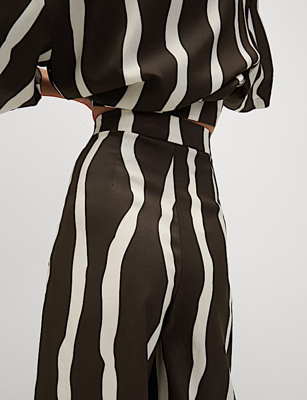 Printed Wide Leg Trouser