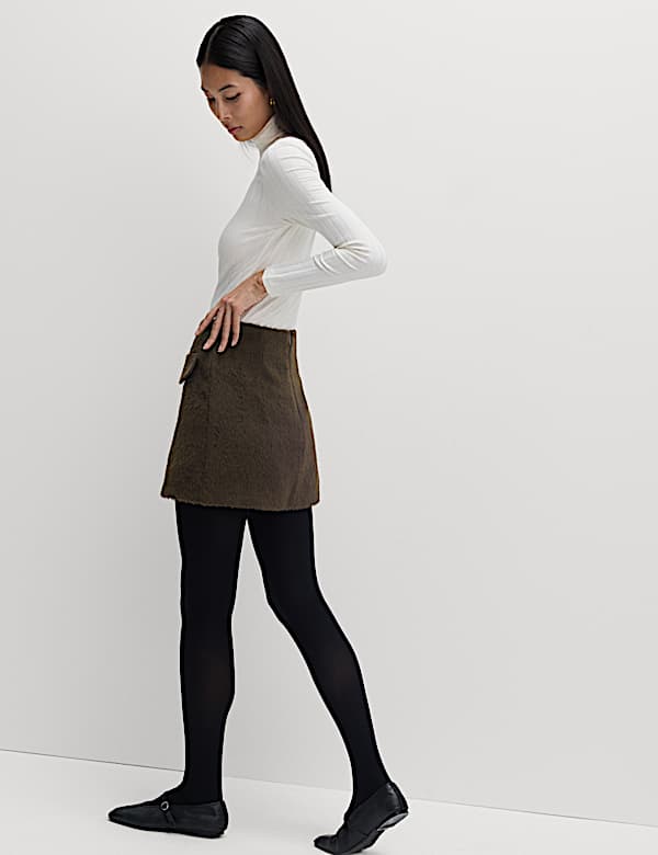 Angerauter Mini-Trapezrock mit Wolle - AT