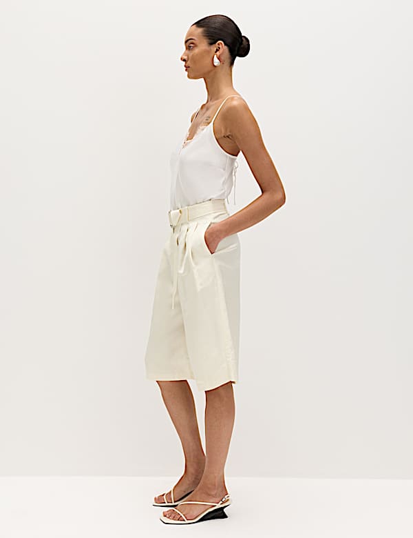 Linen Blend High Waisted Belted Bermuda Shorts - LU