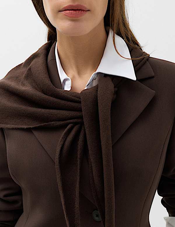 Tailored Cinched Waist Asymmetric Blazer - CH