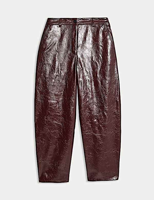 מכנסיים בגזרת בארל במראה עור ובטקסטורה - IL