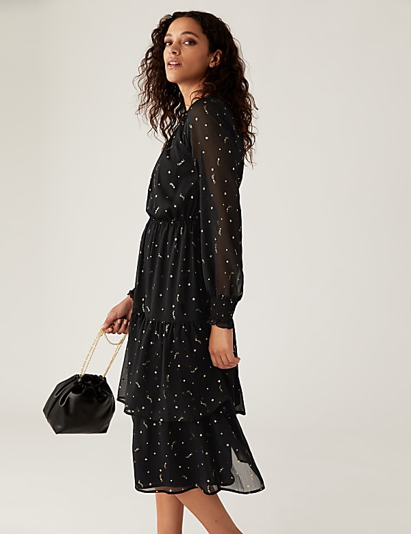 Star Print Round Neck Midi Tiered Dress