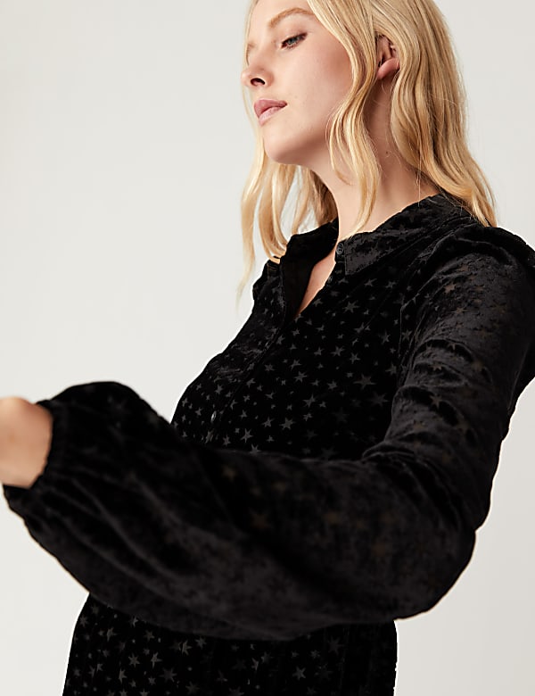 Star Devore Knee Length Shirt Dress