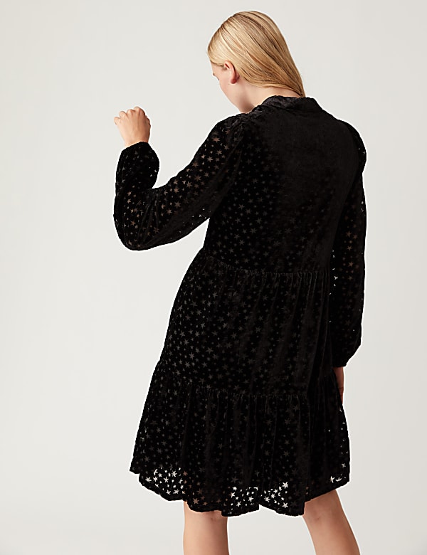 Star Devore Knee Length Shirt Dress