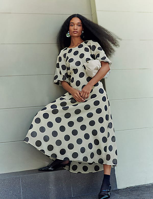 M&s it dress 2025