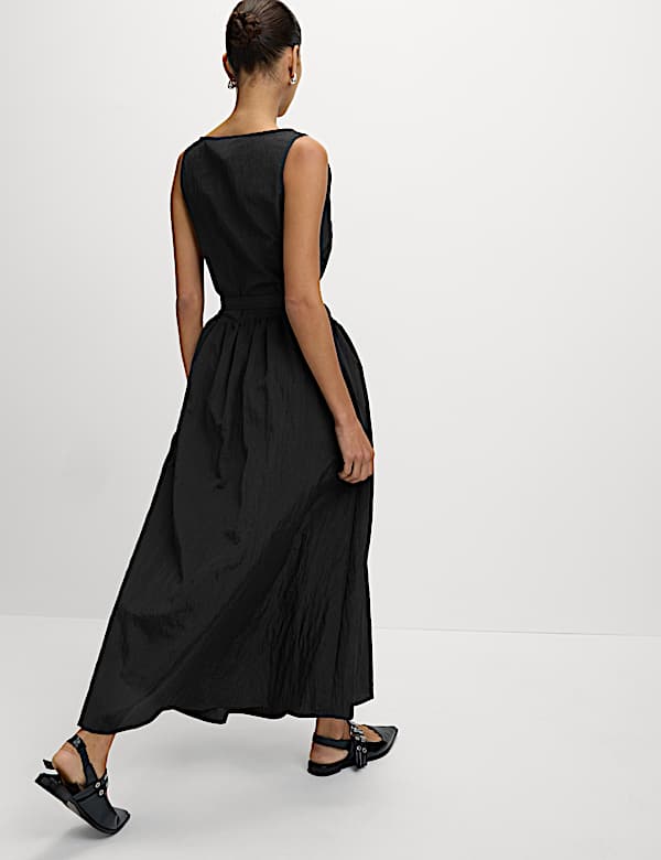 Midaxi &scaron;aty se zv&yacute;razněn&yacute;m pasem a p&aacute;skem - CZ