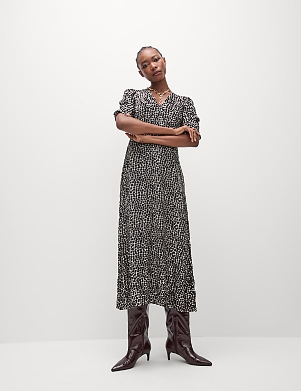 Printed V Neck Midaxi Tea Dress BROWN MIX Dresses M S AU