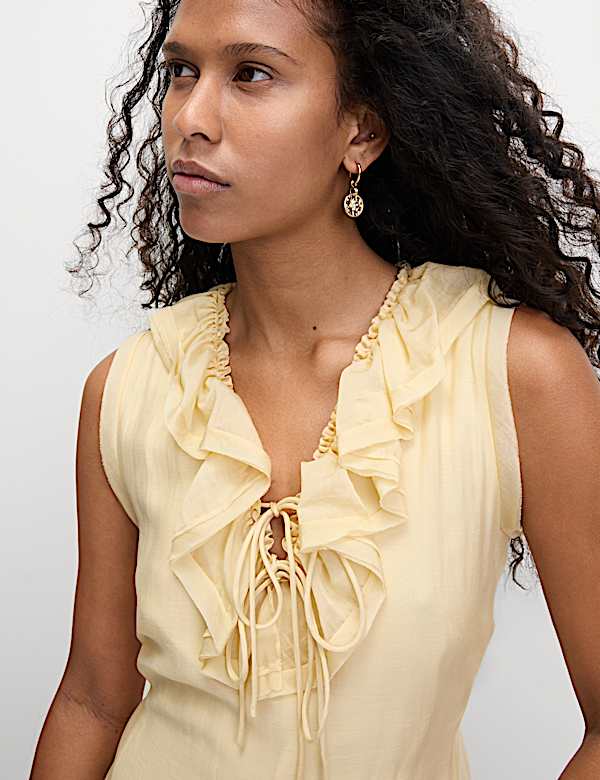 שמלת מידי בגזרה ישרה וצמודה מבד עשיר בסיב תאית עם קפלים - IL