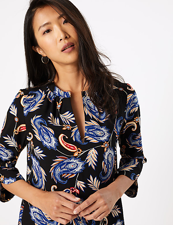 Crepe Paisley Print Shift Dress
