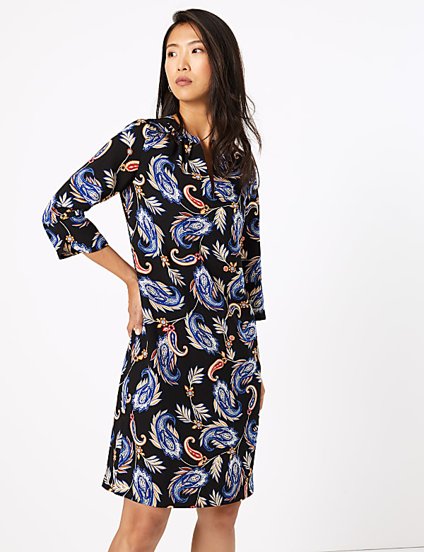 Crepe Paisley Print Shift Dress