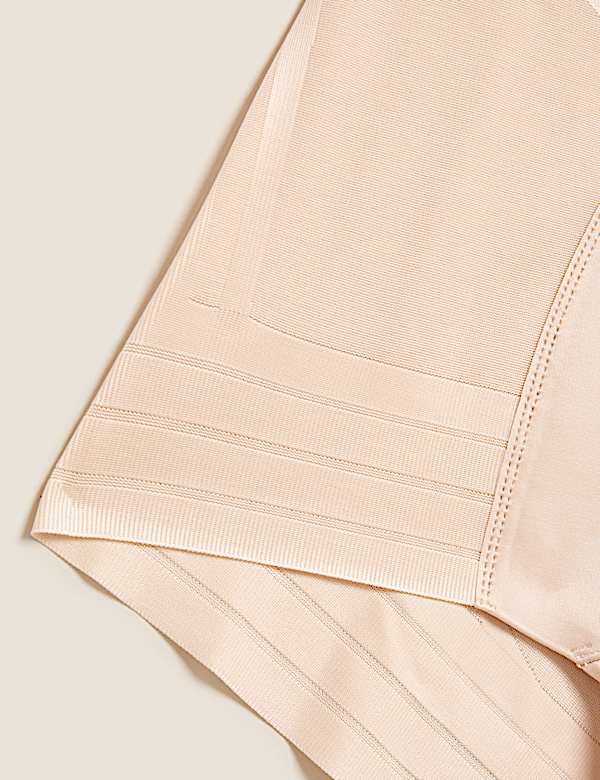 Firm Control Magicwear&trade; Low Leg Knickers