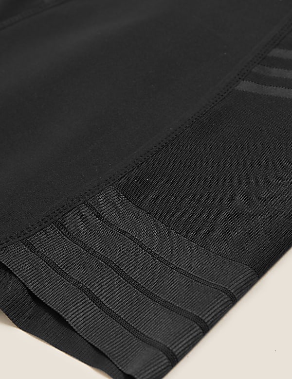 Firm Control Magicwear™ Geometric Low Leg Waist Cincher