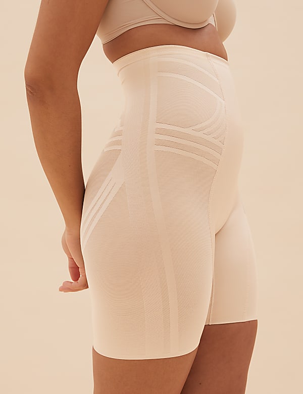 Firm Control Magicwear™ Waist Cincher