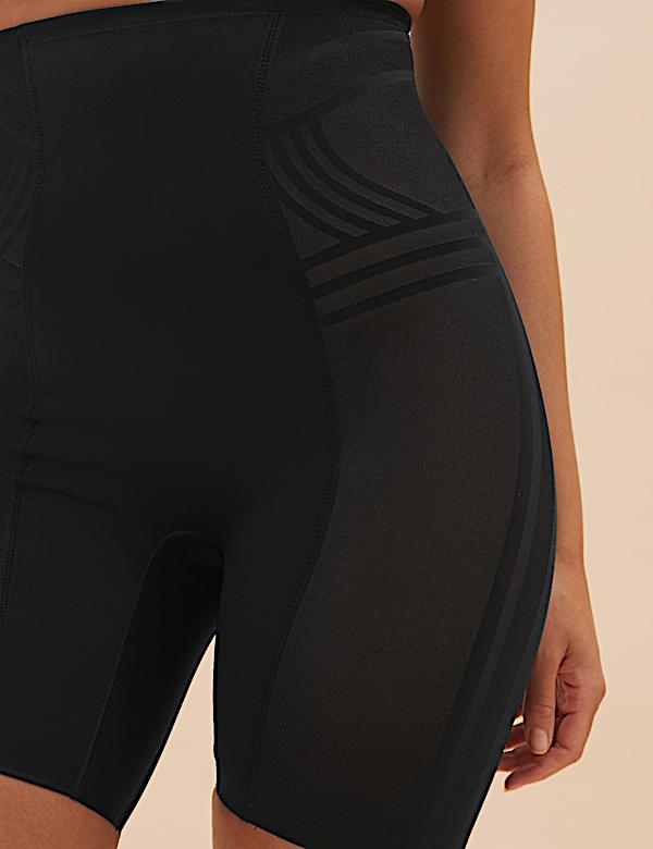 Firm Control Magicwear&trade; Waist Cincher