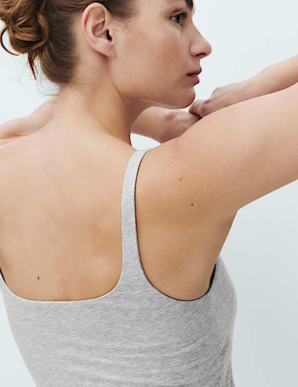 Secret Support&trade; Scoop Neck Bra Vest - NL