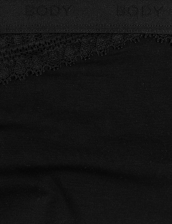 2pk Light Control Cotton Rich High Leg Knickers