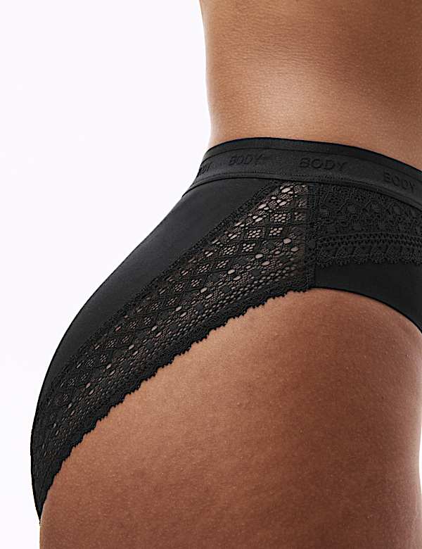 2pk Light Control Cotton Rich High Leg Knickers - TW