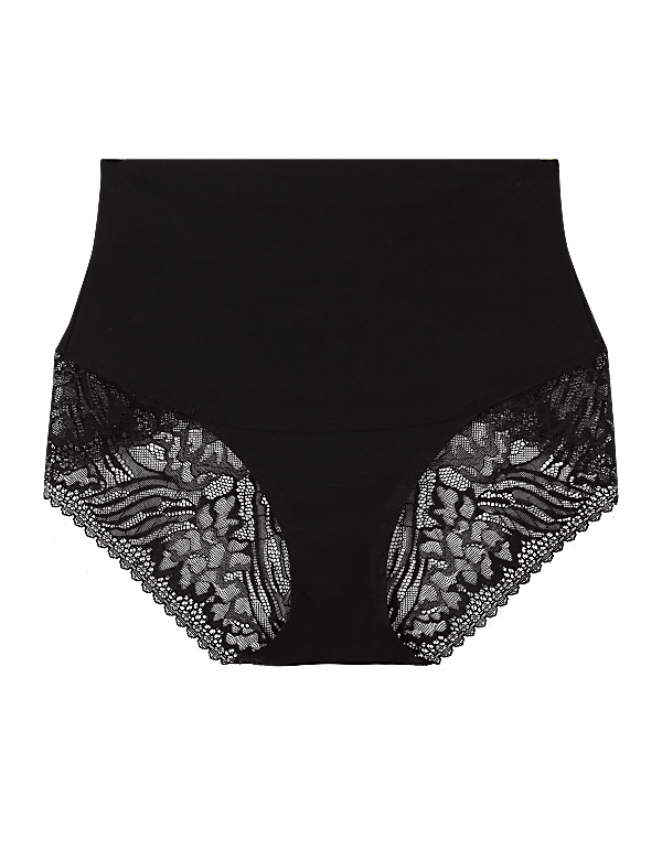 Smoothlines&trade; Firm Control High Leg Shaping knickers