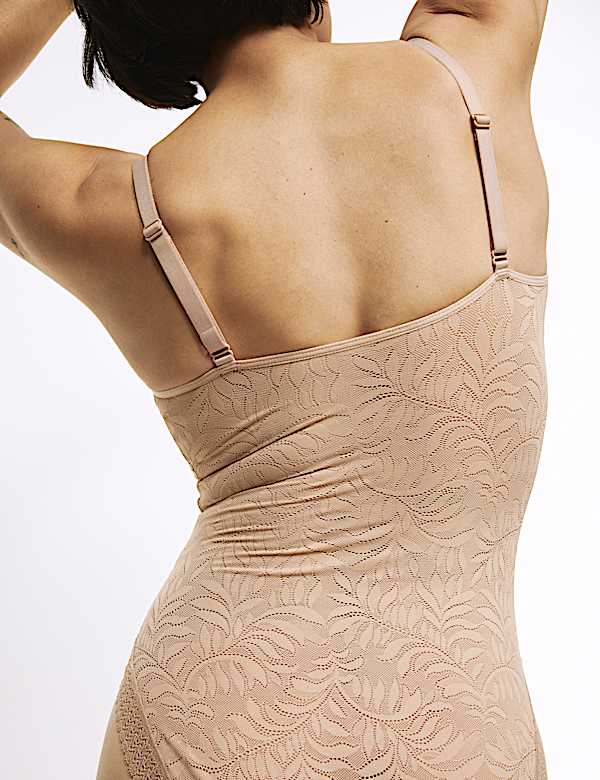 Light Control Flexifit™ Lace Body