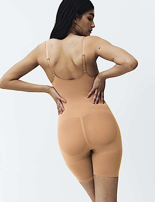 Bezszwowy kombinezon modelujący, pełna kontrola - PL