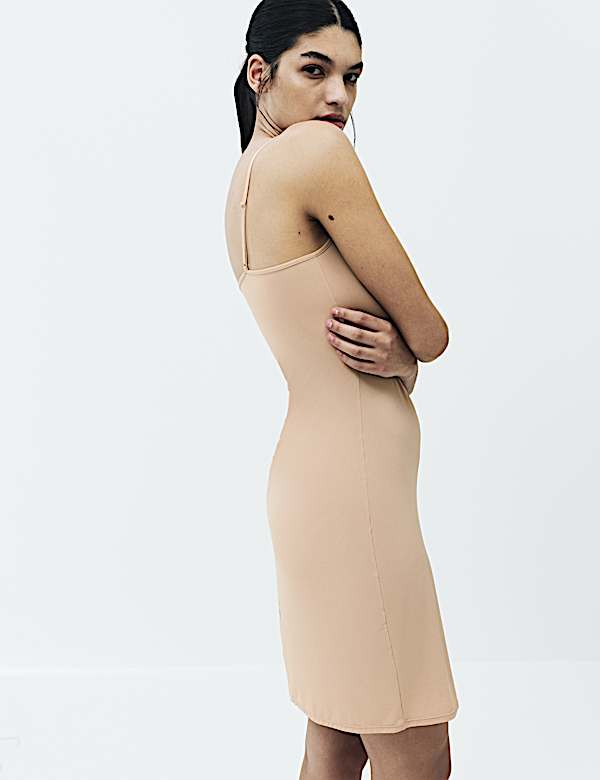 Fond de robe Body Invisibles&trade; Cool Comfort&trade; - BE