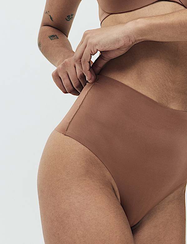 2 Pack Body Invisibles&trade; No VPL Shaping Thongs