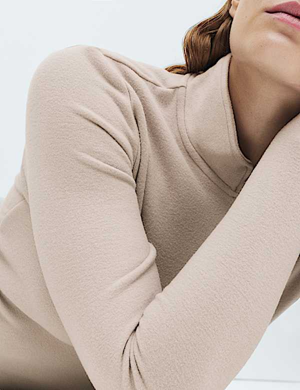 Heatgen™ Maximum Thermal Funnel Neck Top - MX