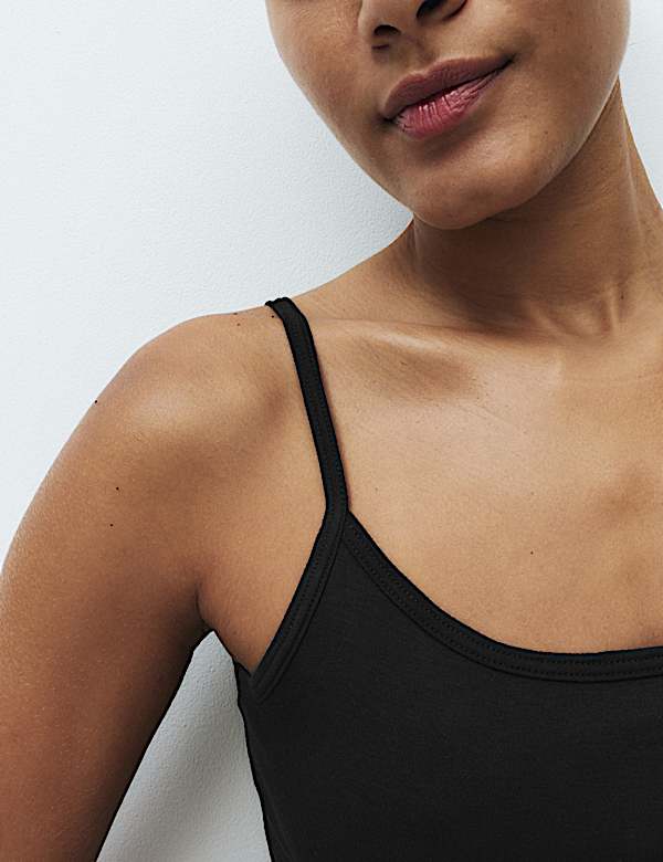 Heatgen&trade; Medium Thermal Strappy Vest