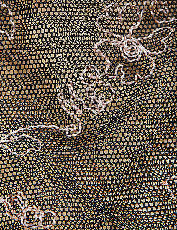 Archive Embroidery Wired Plunge Bra