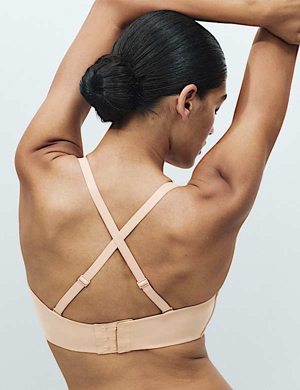 Body Invisibles&trade; Wired Strapless Bra F+
