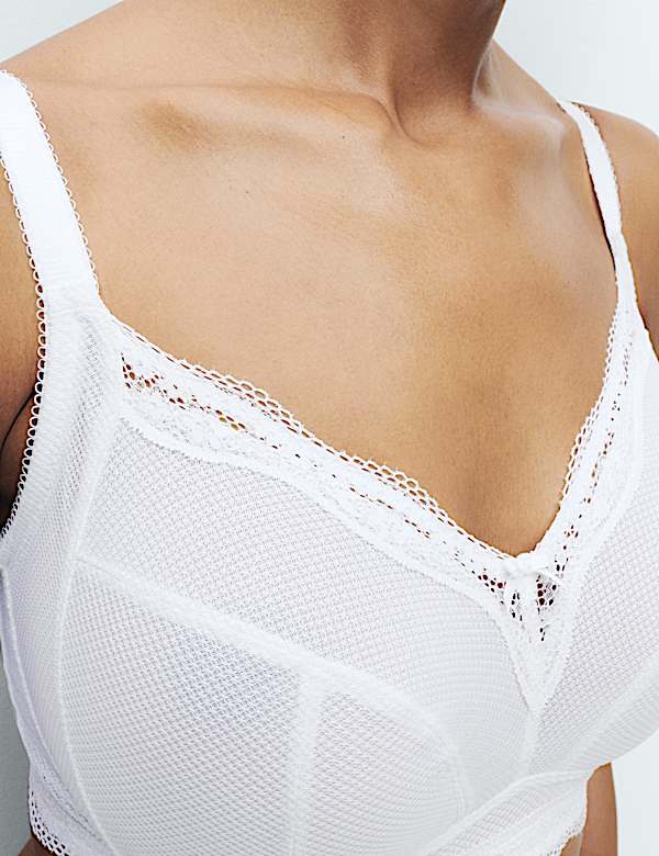 חזיית ברלט Jasmine בעיטור תחרה ללא ברזלים במידות +F - IL