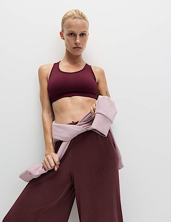 Reversible Seamless Medium Support Sports Bra