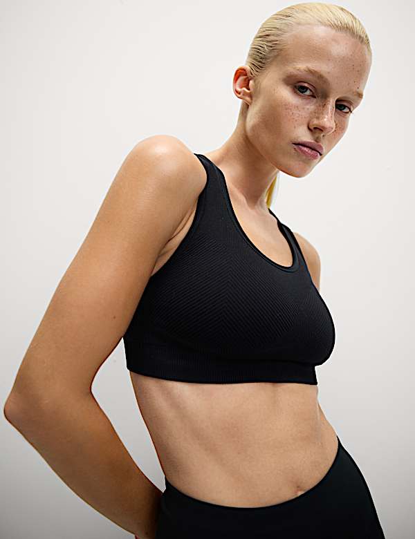 Reversible Seamless Medium Support Sports Bra