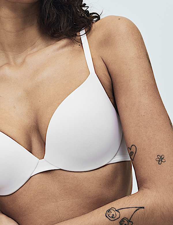 Body Invisibles&trade; Wired Push Up Plunge Bra (A-E)