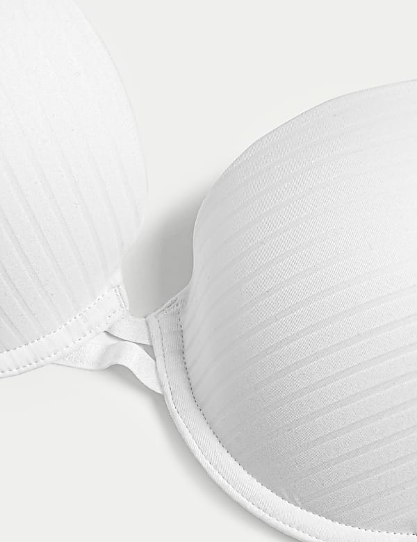 Body Define&trade; Wired Push-Up Bra