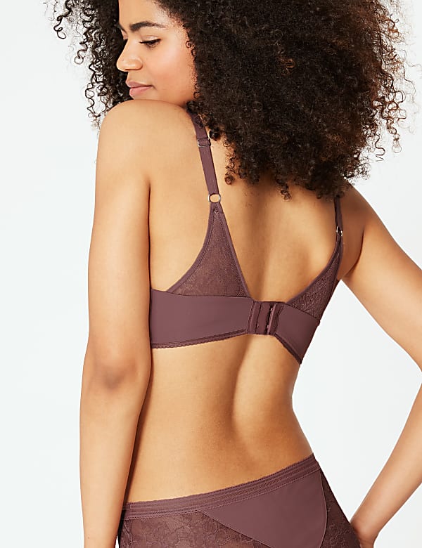 Body™ Lace Padded Push-up Plunge Bra A-E