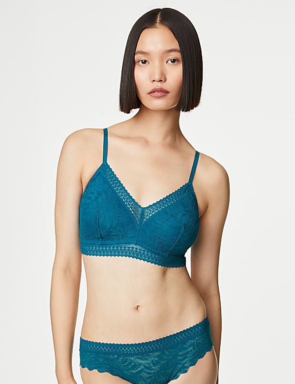 Flexifit™ Lace Non Wired Bralette