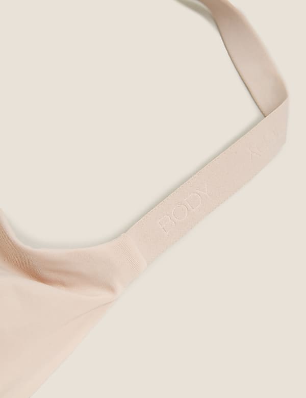 Smoothing Non-Wired Bralette