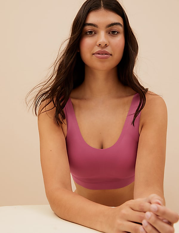 Flexifit&trade; Non Wired Crop Top