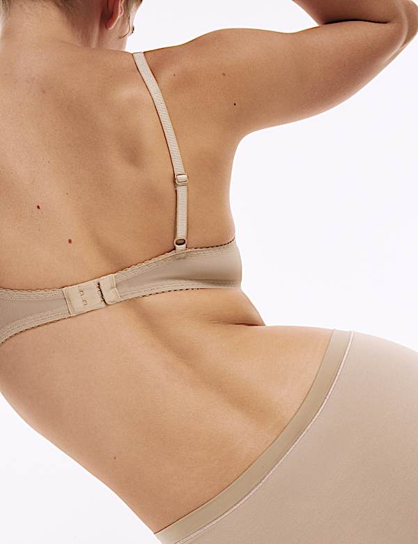 Lace Padded Plunge Wired Bra
